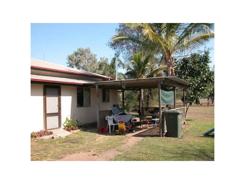 8 Joan Street, Proserpine QLD 4800