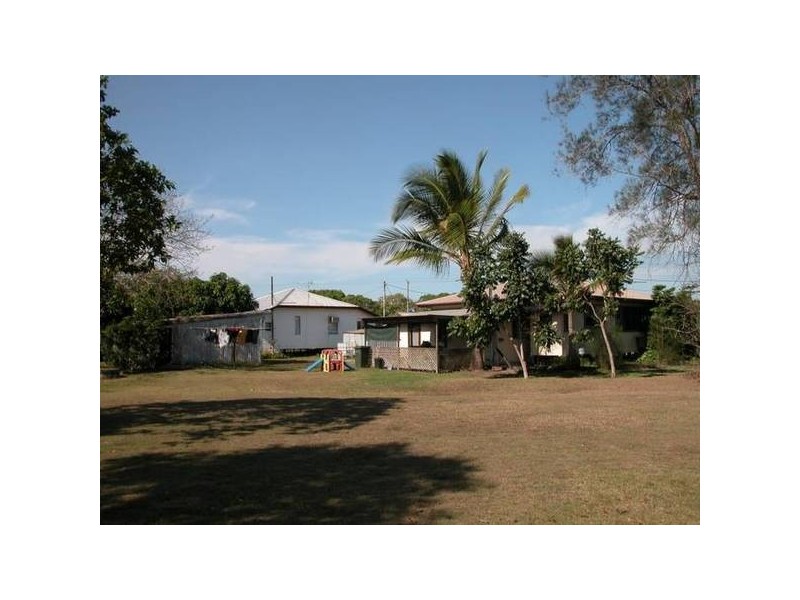 8 Joan Street, Proserpine QLD 4800