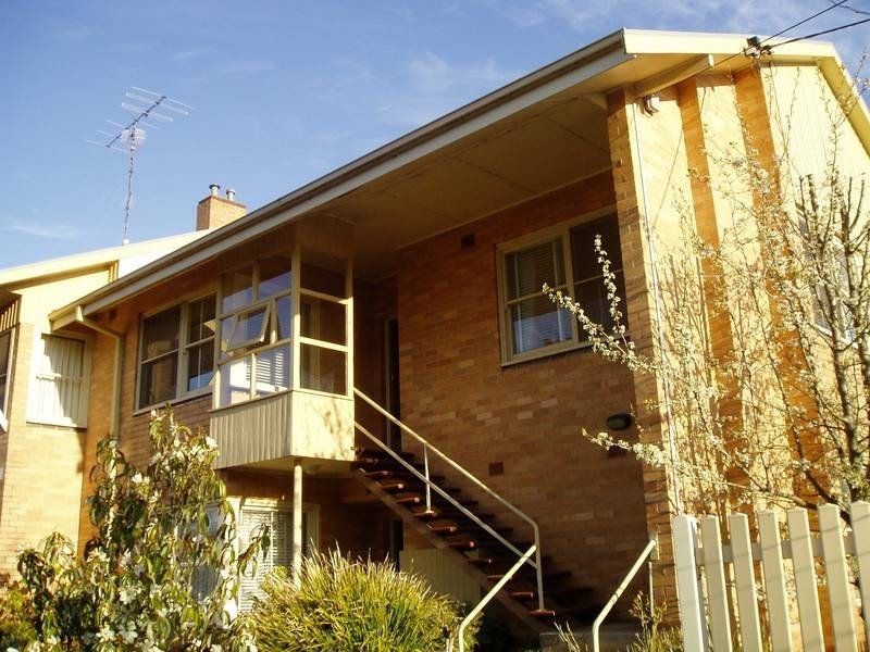 4/18 Grove Street, Lake Wendouree VIC 3350