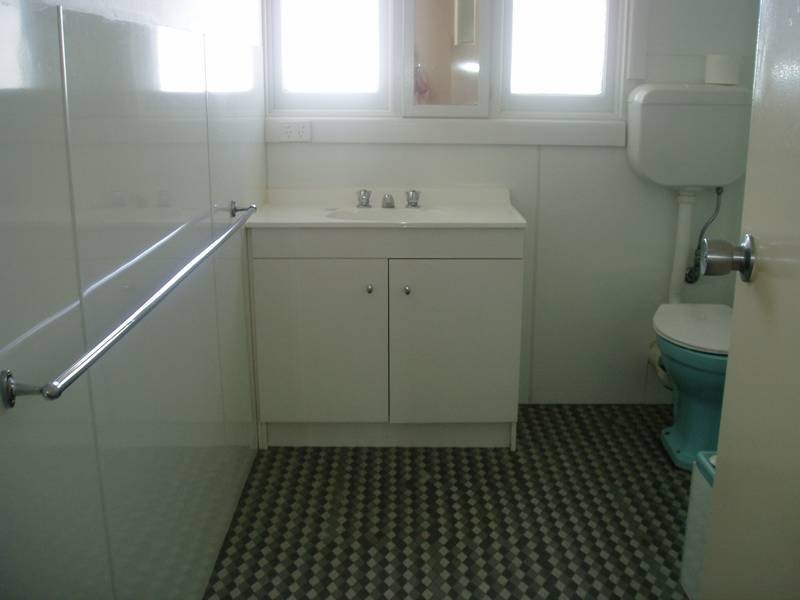 4/18 Grove Street, Lake Wendouree VIC 3350