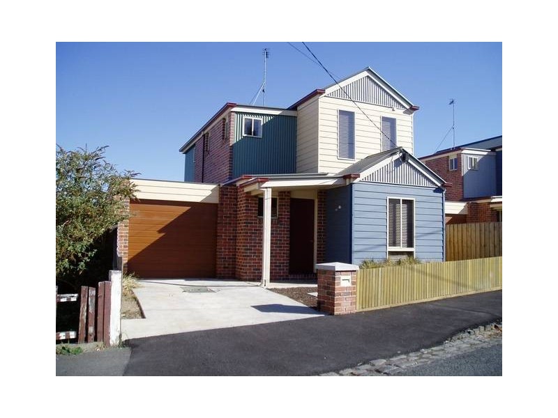 1/11 Little Clyde street, Ballarat VIC 3350