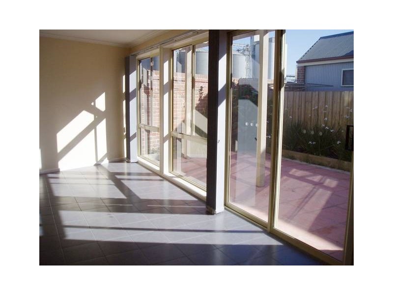 1/11 Little Clyde street, Ballarat VIC 3350