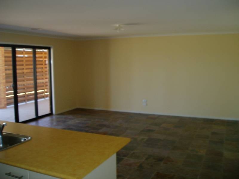 8 Delaney Drive, Miners Rest VIC 3352
