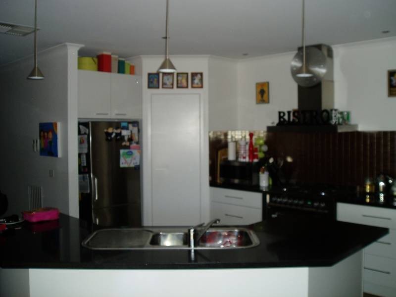 15 Frow court, Canadian VIC 3350