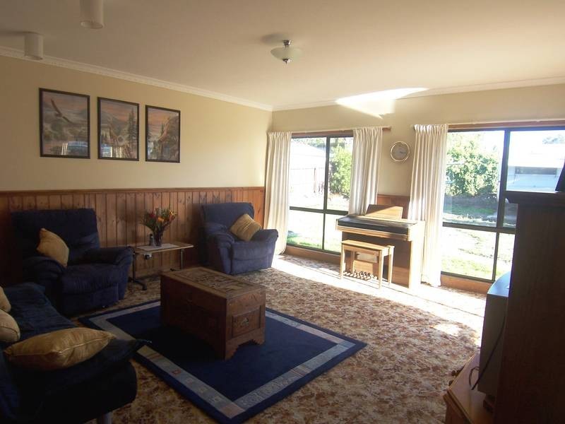 Ballarat East VIC 3350