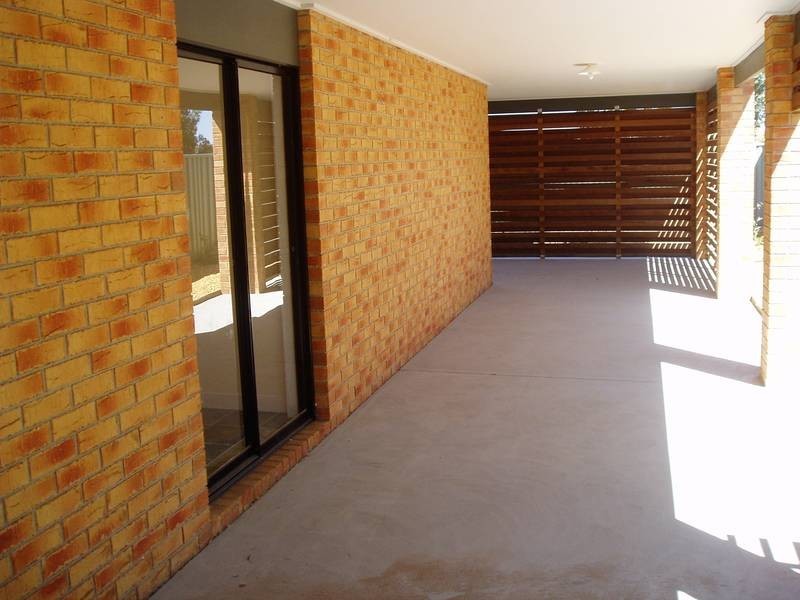 8 Delaney Drive, Miners Rest VIC 3352