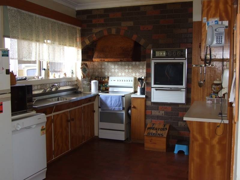 Redan VIC 3350