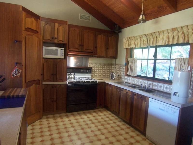 901-903 Cathcart Street, Buninyong VIC 3357