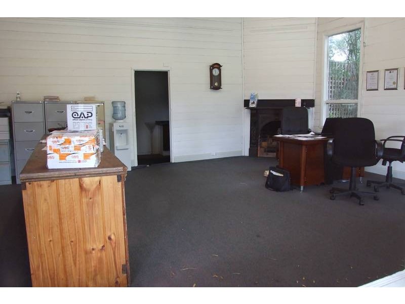 308 – 308A Warrenheip Street, Buninyong VIC 3357