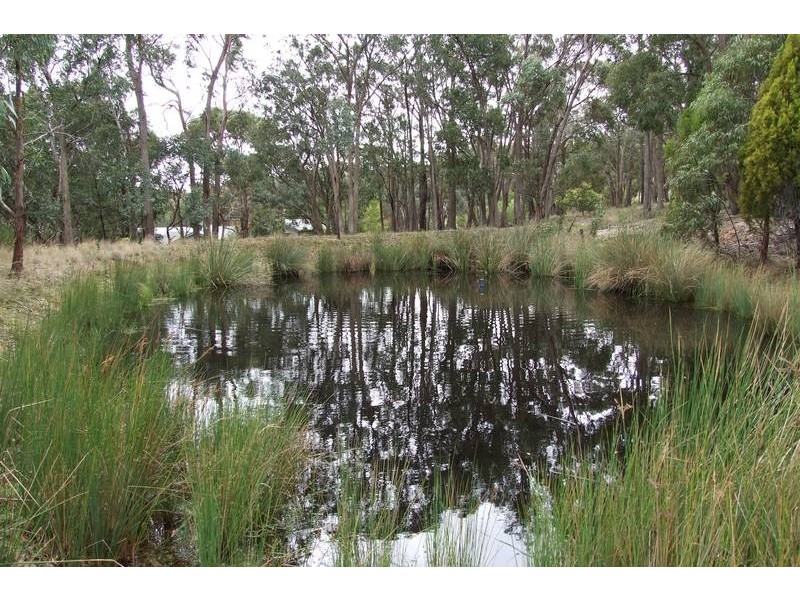 2 Easons Road, Buninyong VIC 3357