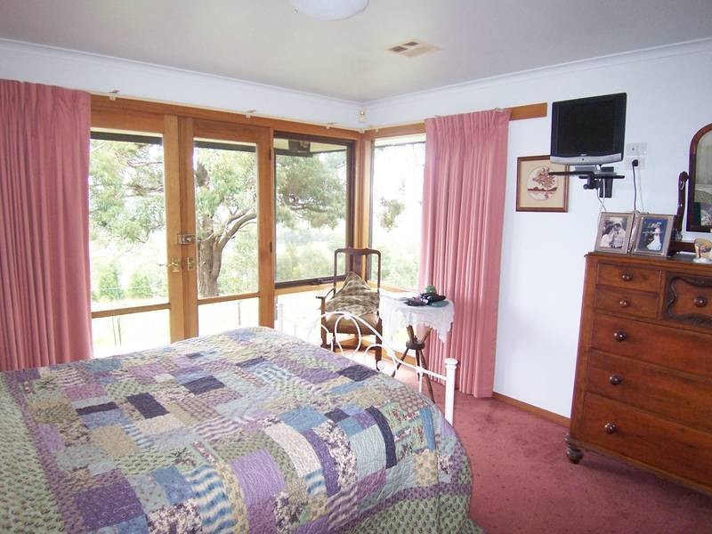 32 Mc Bains Lane, Durham Lead VIC 3352