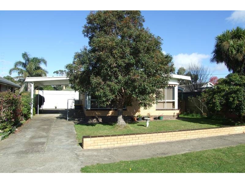 6 Bruce Drive, Sebastopol VIC 3356