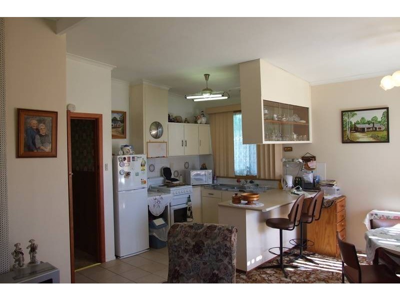 6 Bruce Drive, Sebastopol VIC 3356