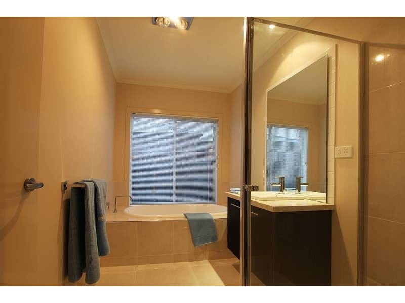 73 Alfredton Drive, Alfredton VIC 3350