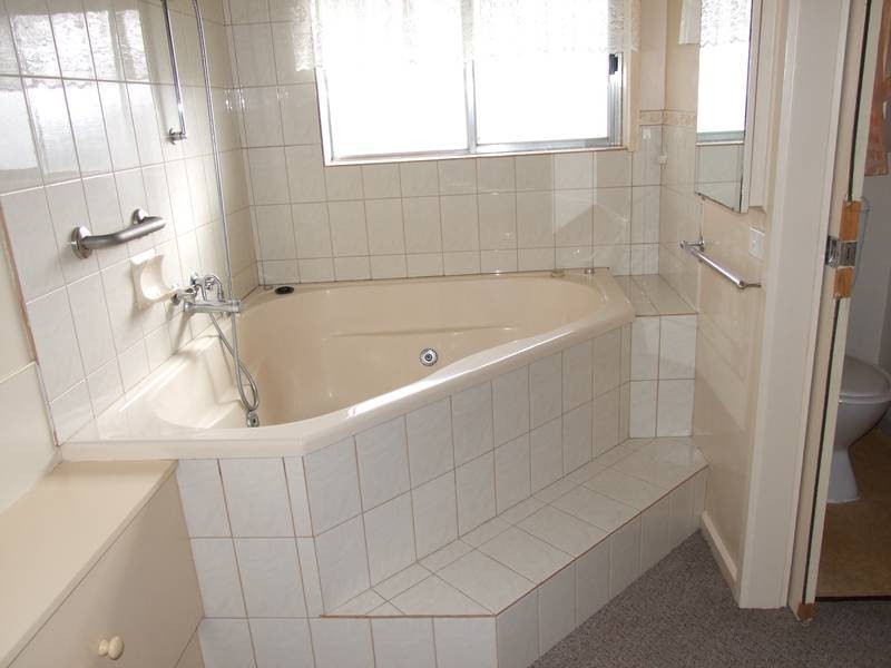 5 Wills crt, Sebastopol VIC 3356