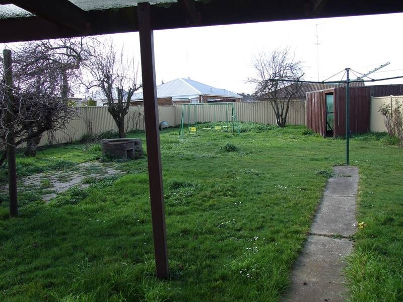 5 Wills crt, Sebastopol VIC 3356