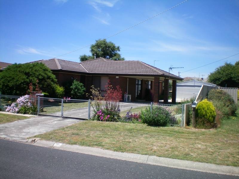 7 Langham Road, Wendouree VIC 3355