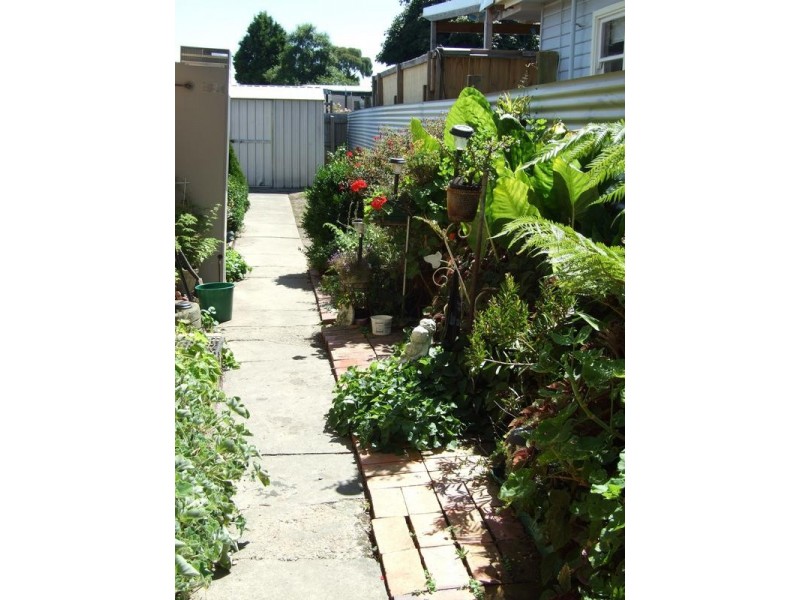 25 Yarrowee Street, Sebastopol VIC 3356