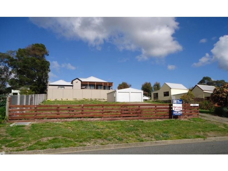 15 Hammon Street, Creswick VIC 3363