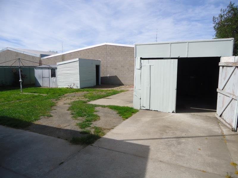 121 Beverin Street, Sebastopol VIC 3356