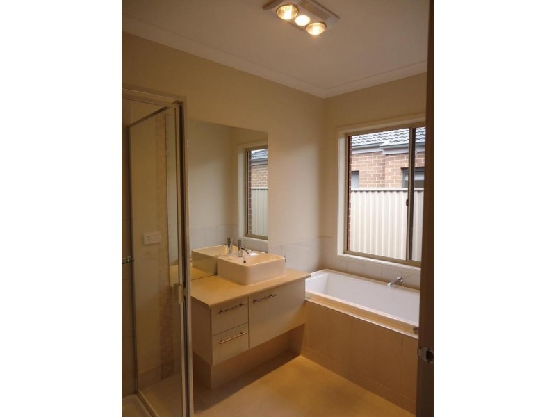 41 Chase Blvd, Alfredton VIC 3350