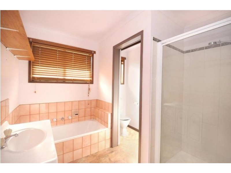 10 Warrina Dve, Ballarat VIC 3350