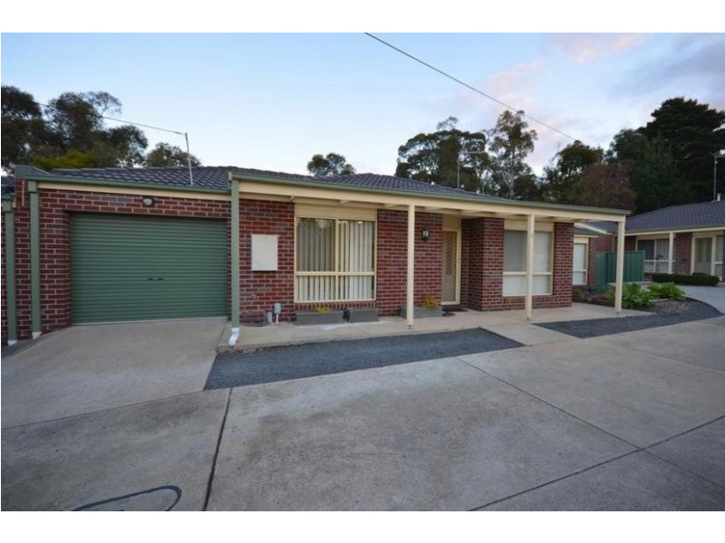 2/714 Geelong Road, Ballarat VIC 3350