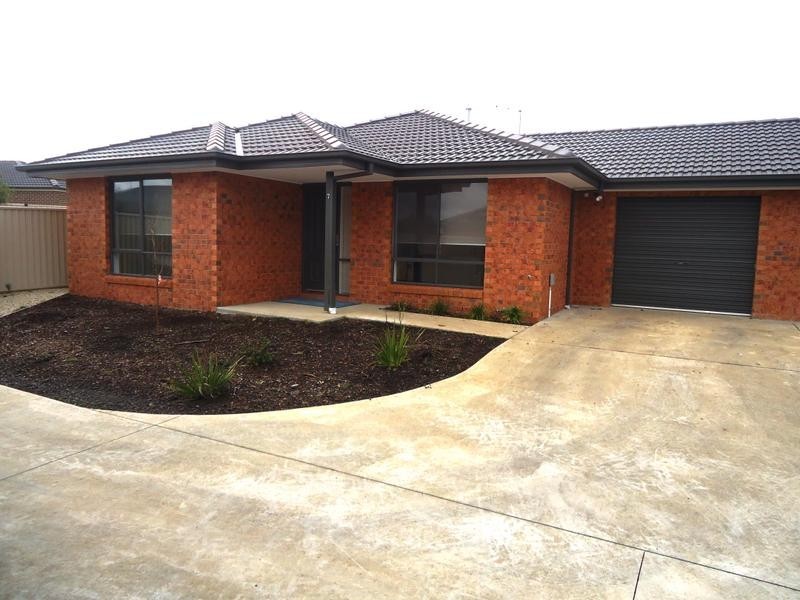 7/88 Birdwood Avenue, Sebastopol VIC 3356