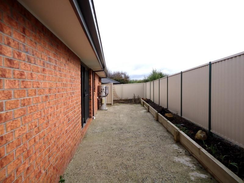 7/88 Birdwood Avenue, Sebastopol VIC 3356