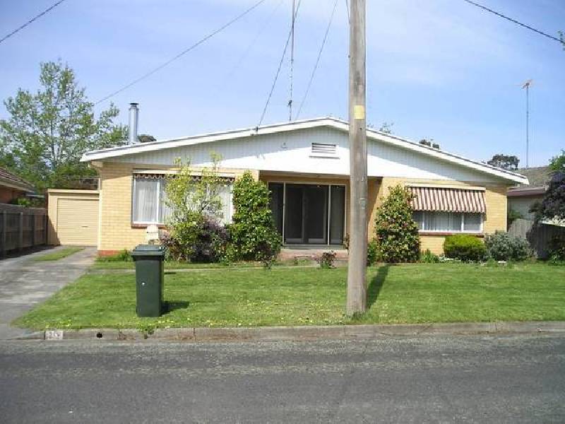 16 Lovenear Grove, Ballarat East VIC 3350