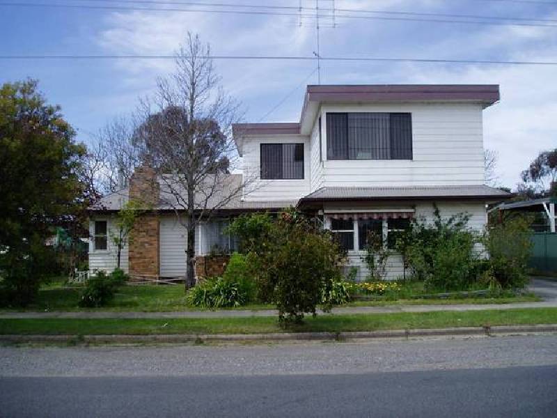 12 Bridge Street, Sebastopol VIC 3356