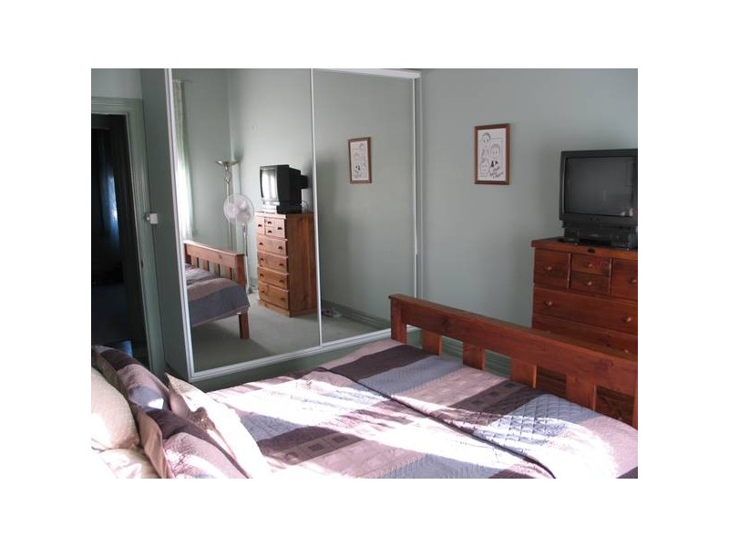 Finch Street, Brown Hill VIC 3350