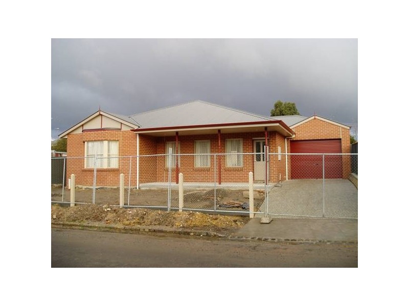 Finch Street, Brown Hill VIC 3350