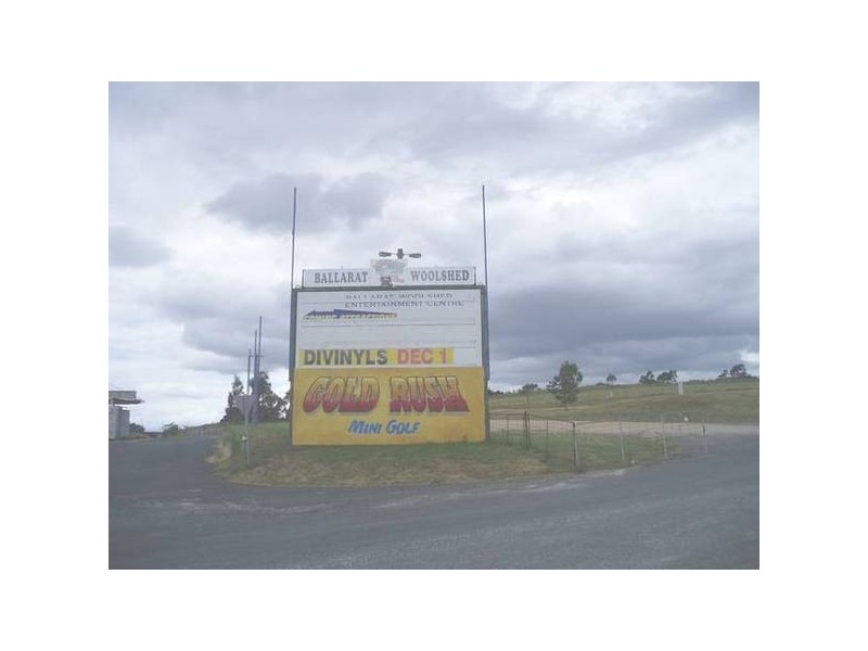 2 Western Highway, Ballarat VIC 3350