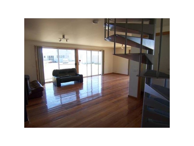 Ballarat East VIC 3350