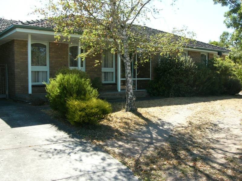 14 Christine Avenue, Alfredton VIC 3350