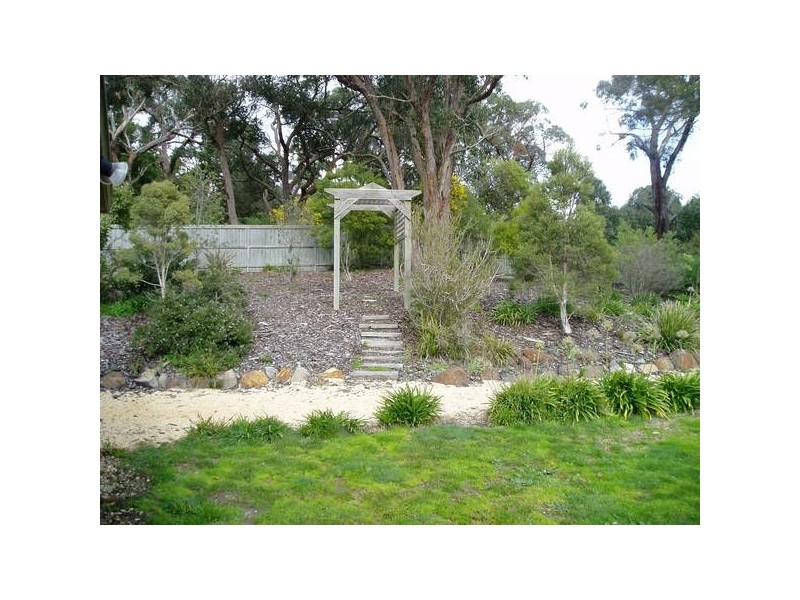 23 Stevenson Court, Haddon VIC 3351