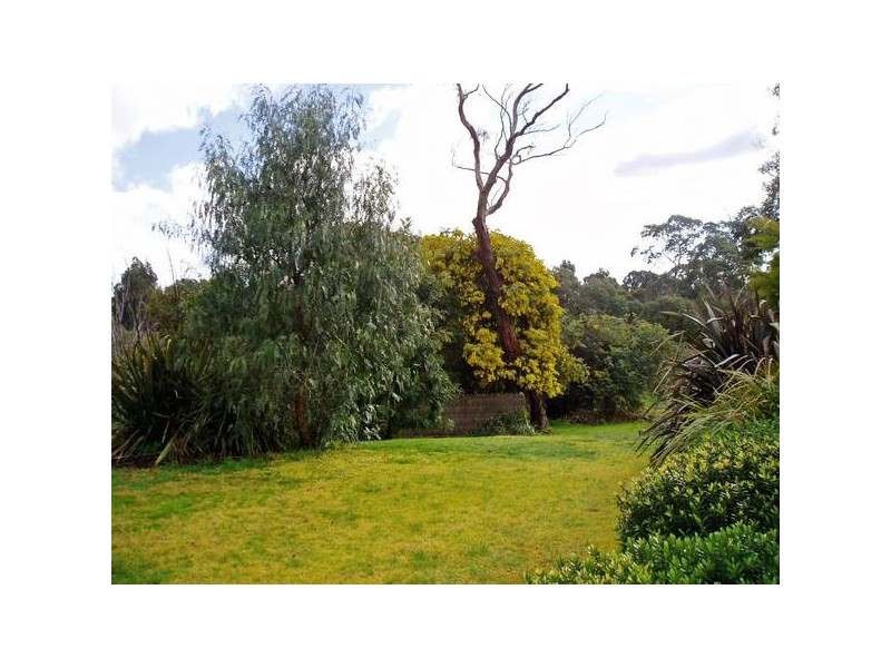 23 Stevenson Court, Haddon VIC 3351