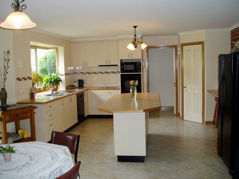 1 Miller Court, Nintingbool VIC 3351