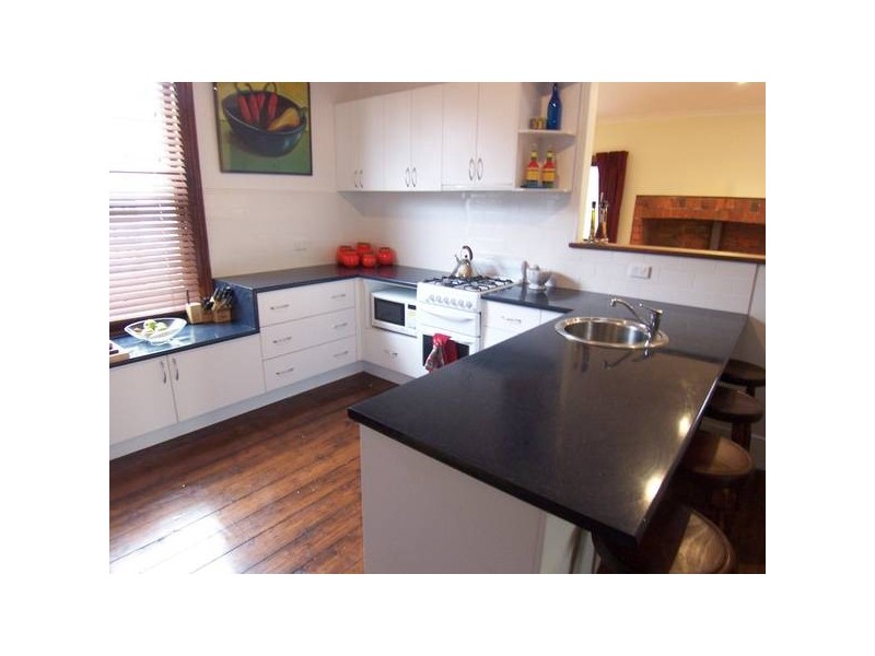 39 Loch Avenue, Ballarat VIC 3350