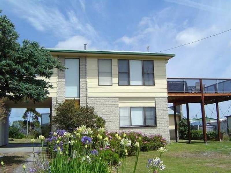 13 Felmingham Street, Binalong Bay TAS 7216