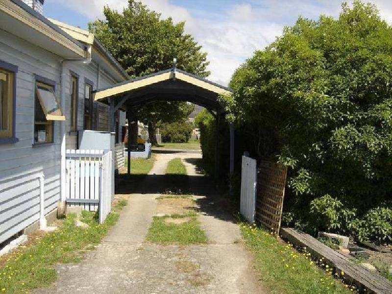 2 Tully Street, St Helens TAS 7216