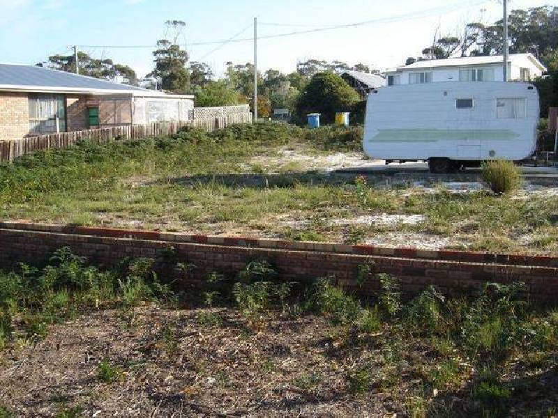 16 Charles Street, Beaumaris TAS 7215