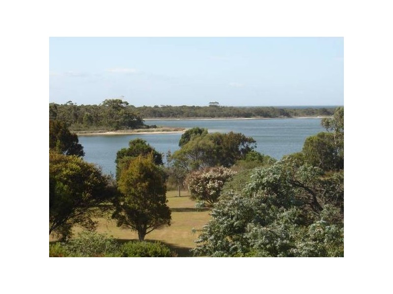 181 Main Road, Binalong Bay TAS 7216
