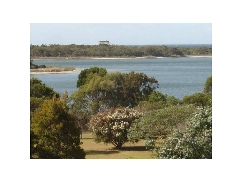 181 Main Road, Binalong Bay TAS 7216