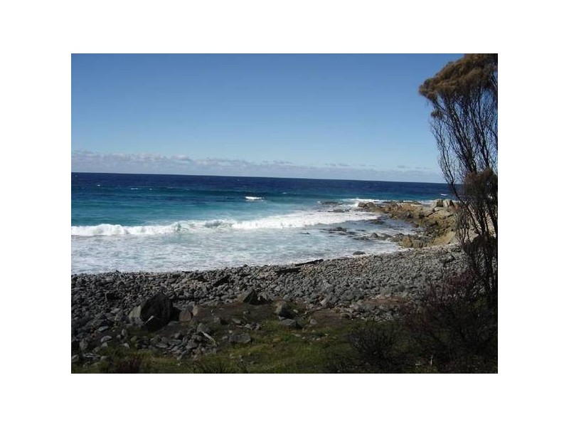 2 Tasman Highway, Four Mile Creek TAS 7215