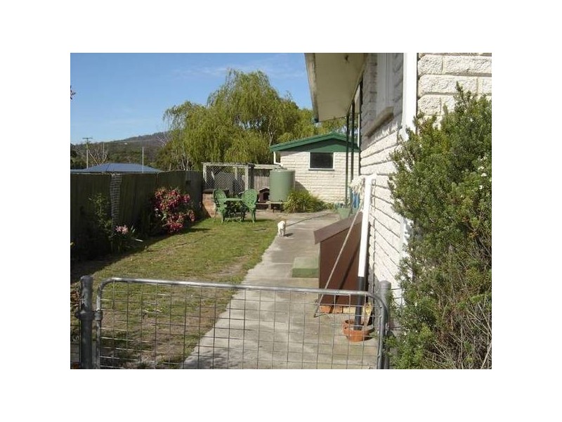 4 Young Street, St Helens TAS 7216