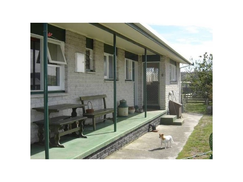 4 Young Street, St Helens TAS 7216