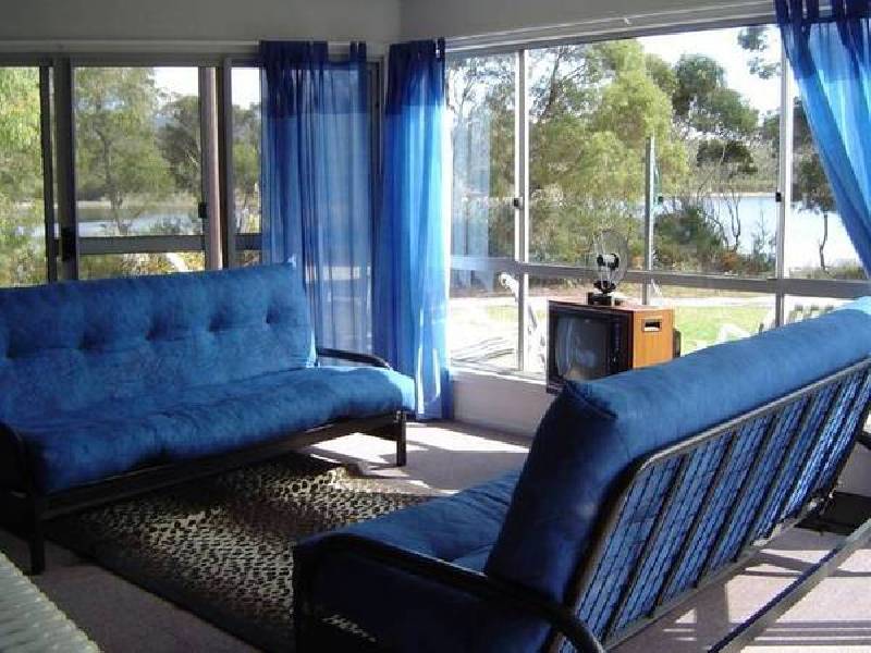 173 Main Road, Binalong Bay TAS 7216