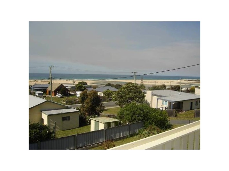 1 Wattle Drive, Scamander TAS 7215
